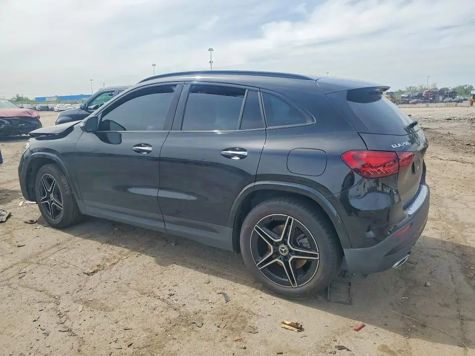 2025 MERCEDES-BENZ GLA 250  