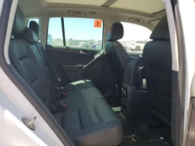 2017 VOLKSWAGEN TIGUAN SPORT  