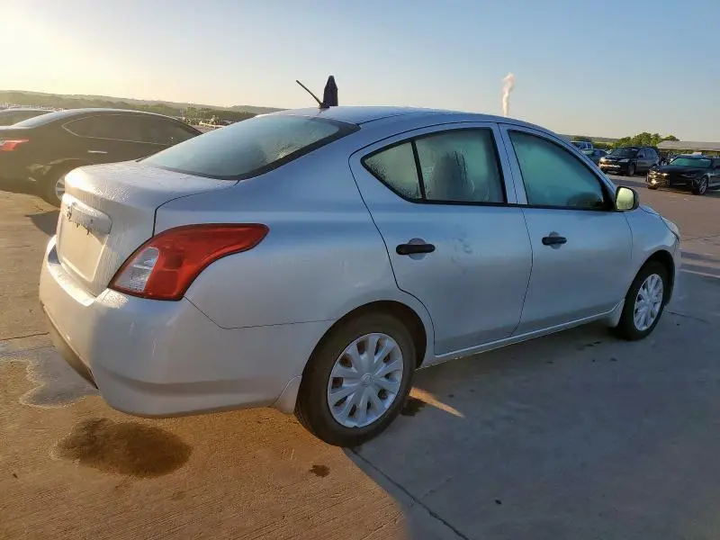 2015 NISSAN VERSA S  