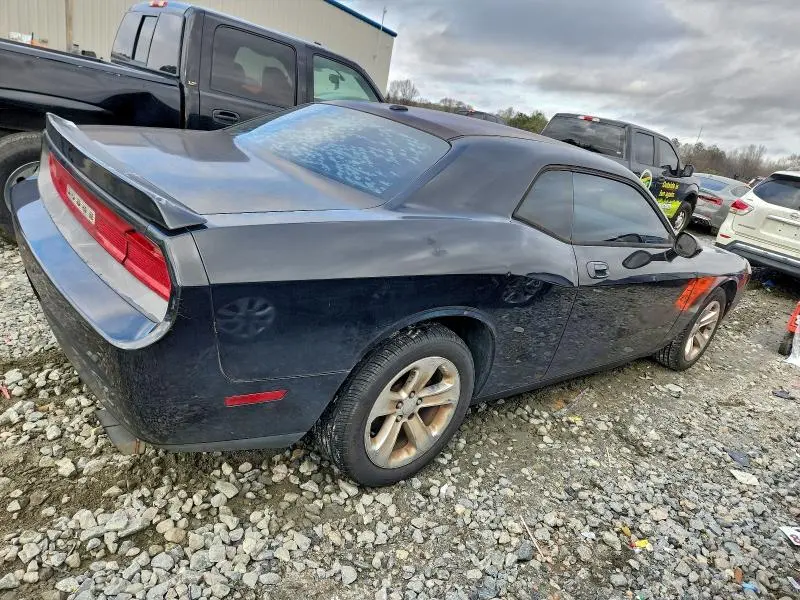 2010 DODGE CHALLENGER SE  
