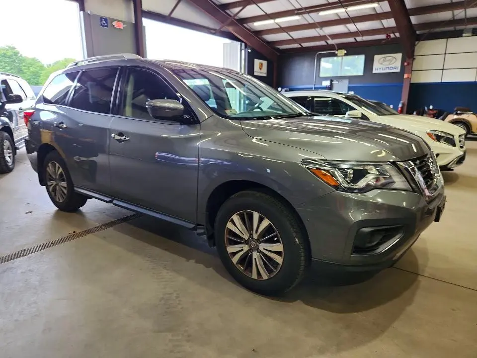 2018 NISSAN PATHFINDER S  