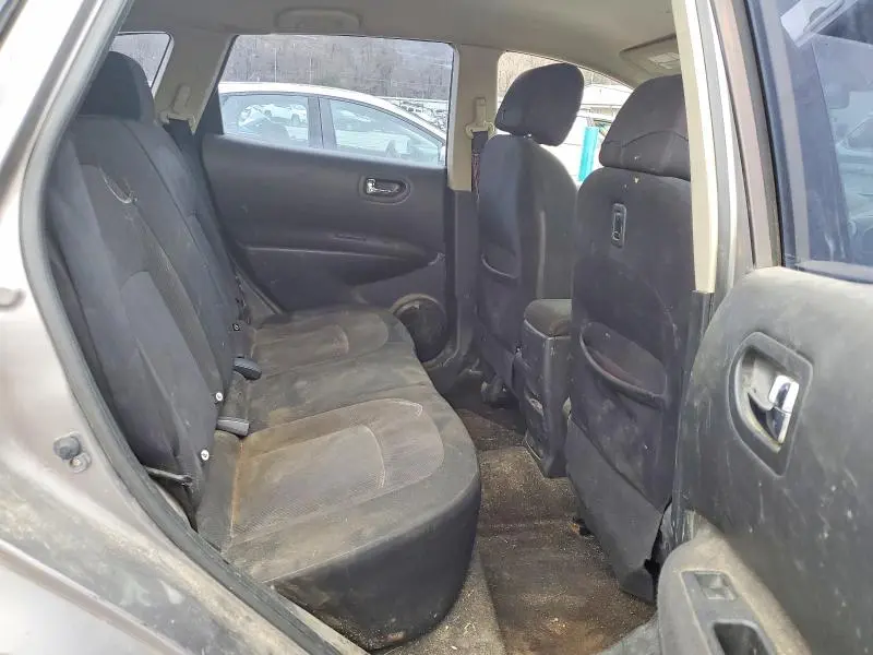 2011 NISSAN ROGUE S  