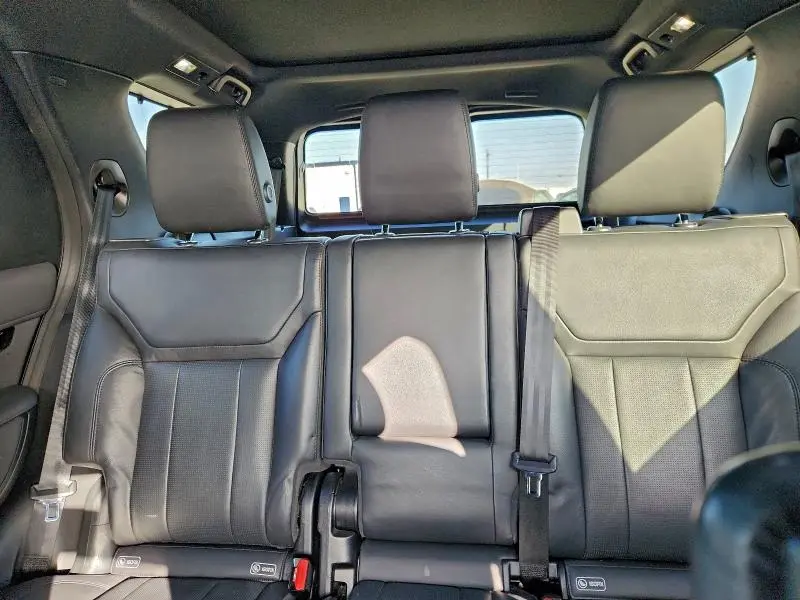 2019 LAND ROVER DISCOVERY SE  