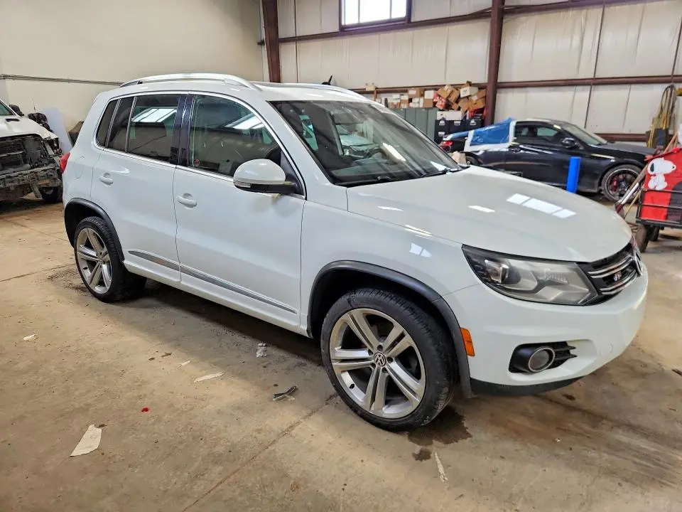 2014 VOLKSWAGEN TIGUAN S  