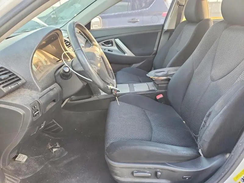 2010 TOYOTA CAMRY SE  