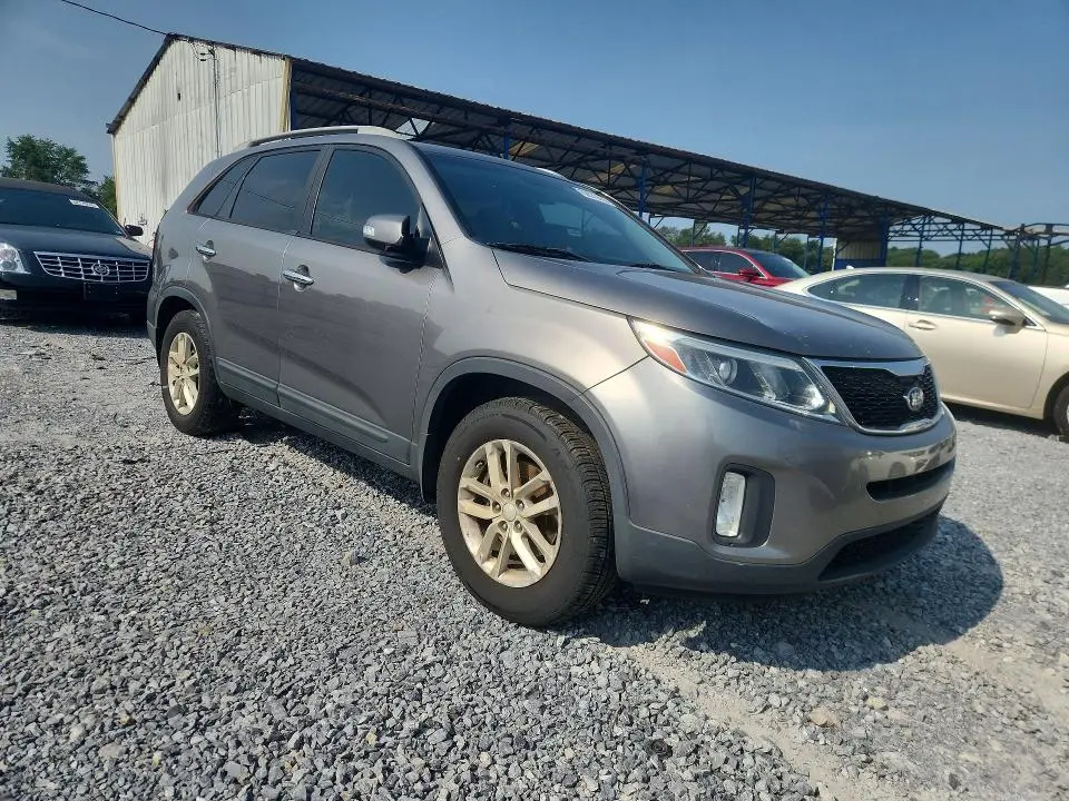 2015 KIA SORENTO LX  