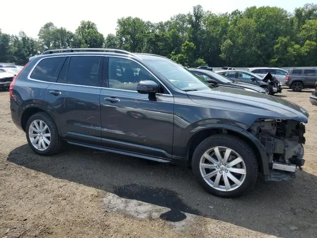 2017 VOLVO XC90 T6  