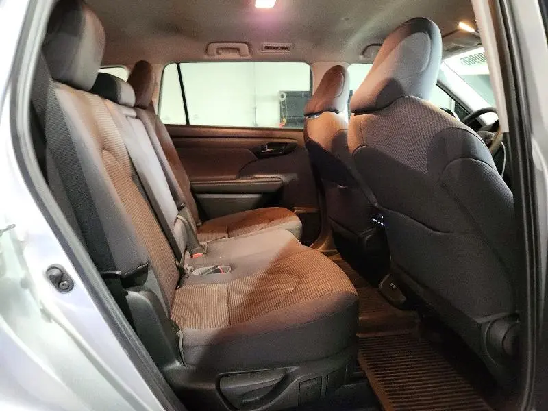 2021 TOYOTA HIGHLANDER L  