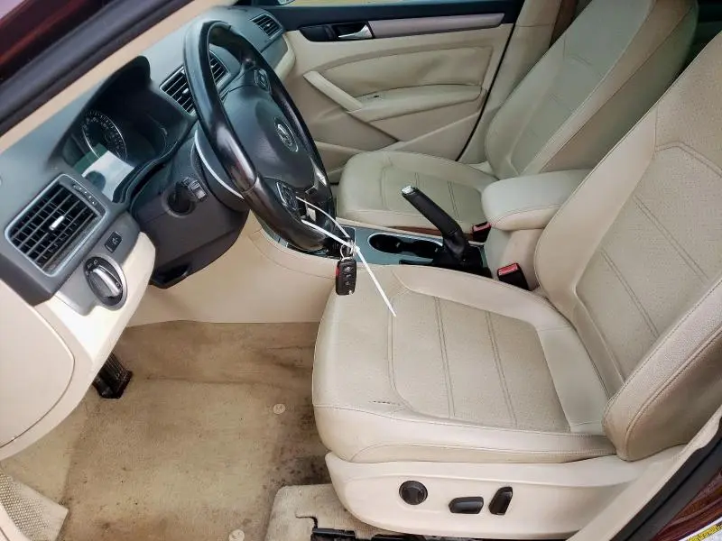 2014 VOLKSWAGEN PASSAT SE  