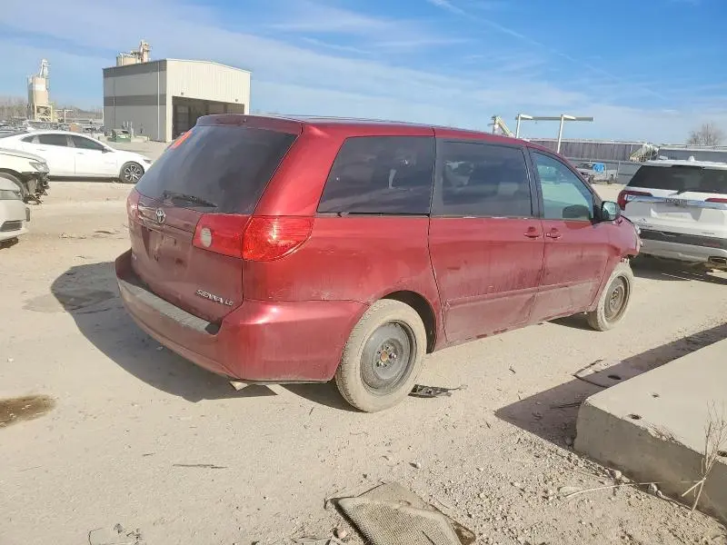 2010 TOYOTA SIENNA LE 7-PASSENGER  