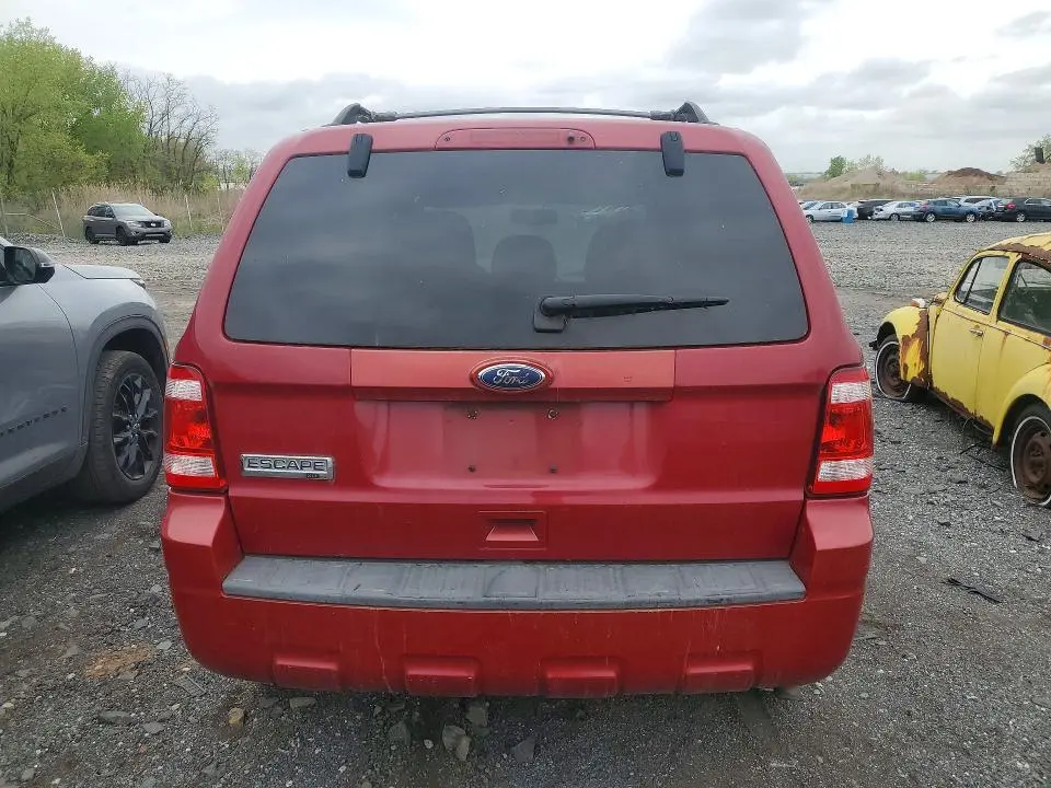 2010 FORD ESCAPE   