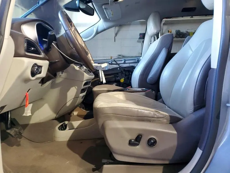 2018 CHRYSLER PACIFICA TOURING L PLUS  