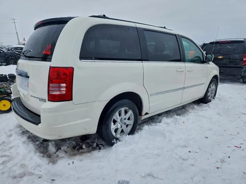 2010 CHRYSLER TOWN & COUNTRY TOURING  