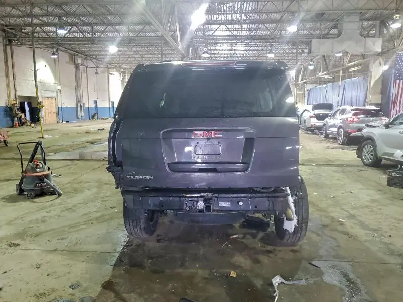 2015 GMC YUKON SLE  