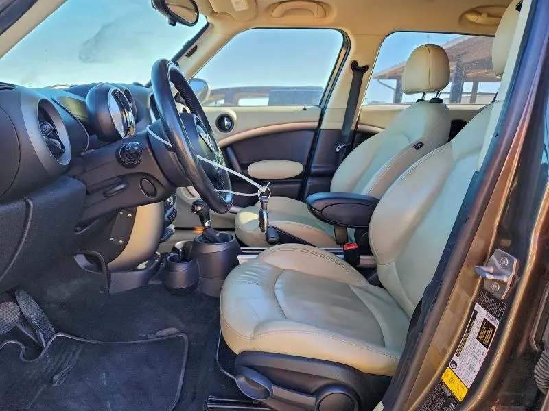2011 MINI COOPER COUNTRYMAN  