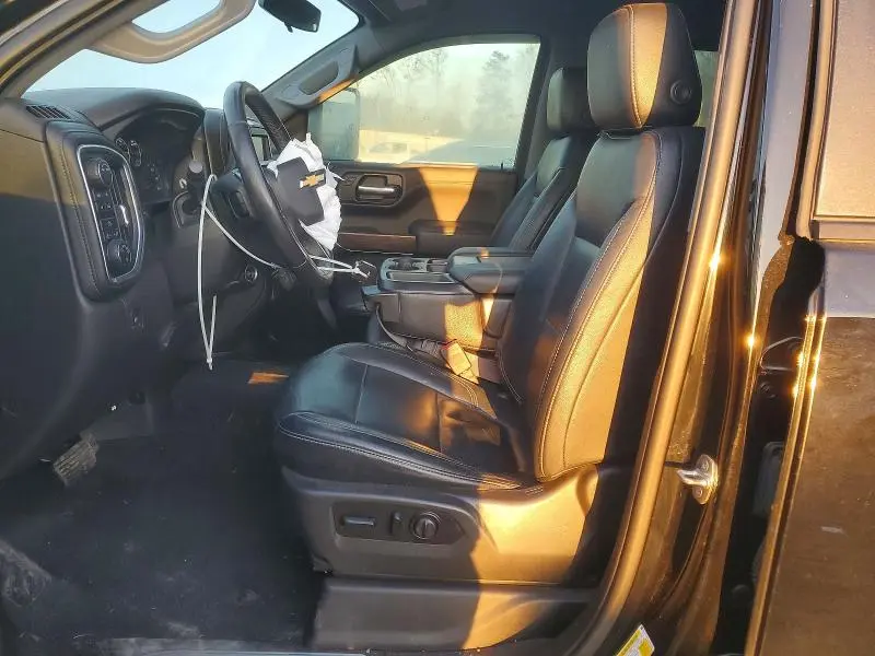 2021 CHEVROLET SILVERADO K1500 LT  