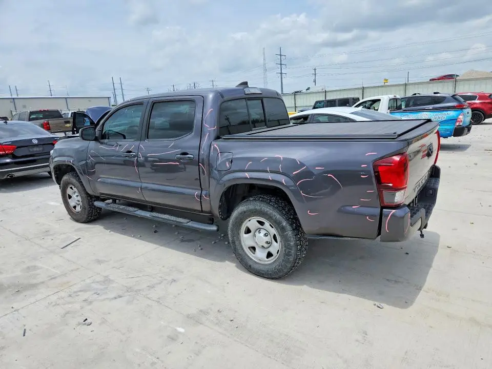 2018 TOYOTA TACOMA SR  