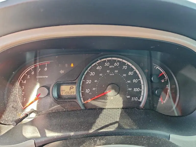 2014 TOYOTA SIENNA LE  