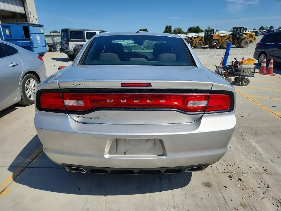 2012 DODGE CHARGER SE  