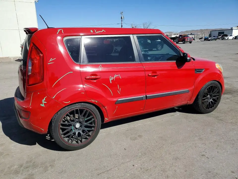 2012 KIA SOUL +  