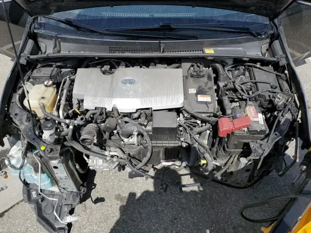 2017 TOYOTA PRIUS   