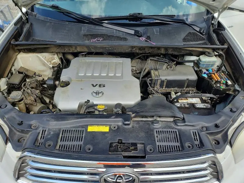 2010 TOYOTA HIGHLANDER LIMITED  