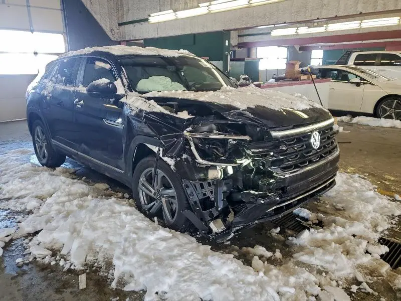 2024 VOLKSWAGEN ATLAS CROSS SPORT SEL R-LINE  