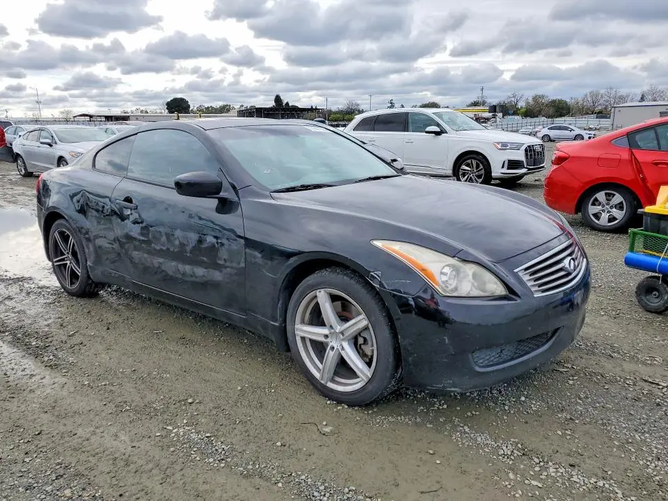 2010 INFINITI G37   