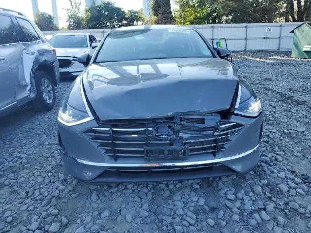 2022 HYUNDAI SONATA SE