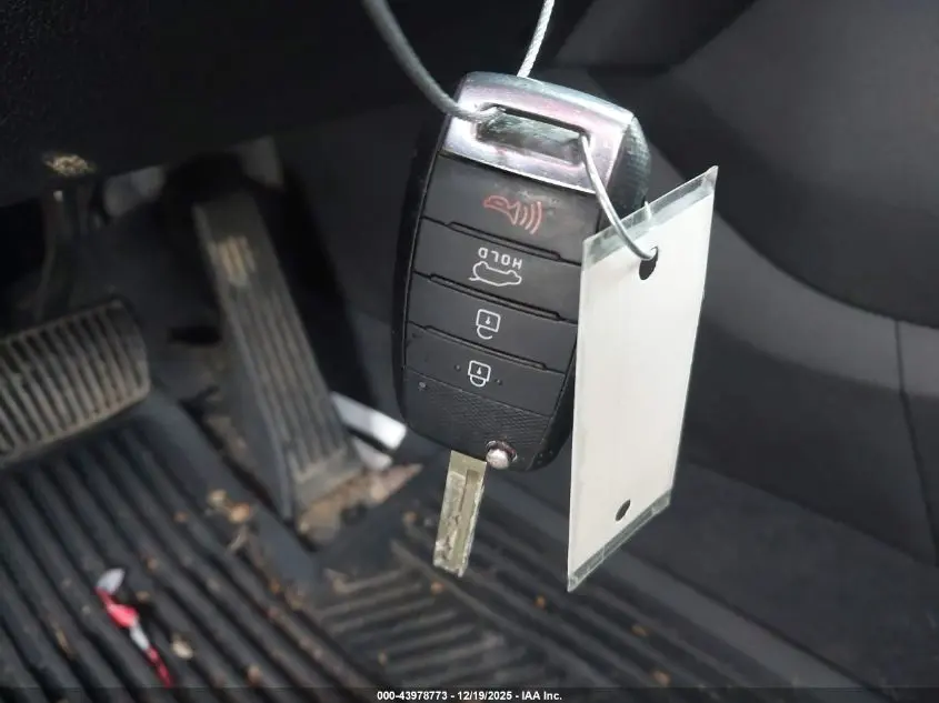 2019 KIA SORENTO 2.4L LX