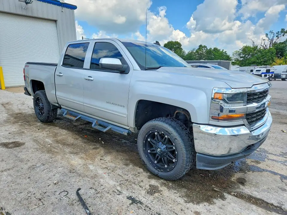 2017 CHEVROLET SILVERADO K1500 LT  