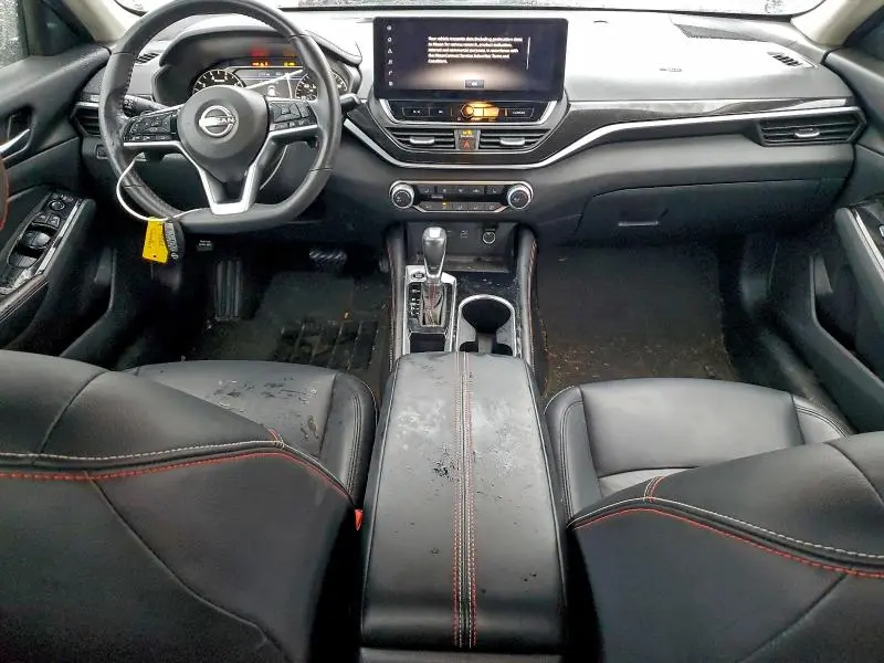 2024 NISSAN ALTIMA SR  