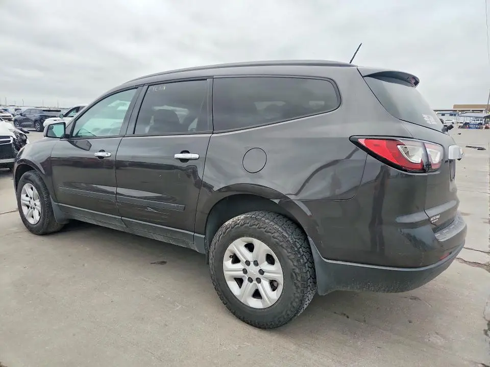 2013 CHEVROLET TRAVERSE LS  