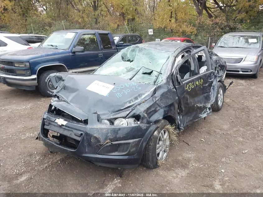 2015 CHEVROLET SONIC LT AUTO