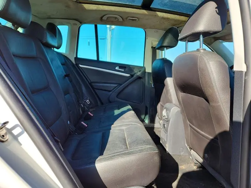 2013 VOLKSWAGEN TIGUAN S  