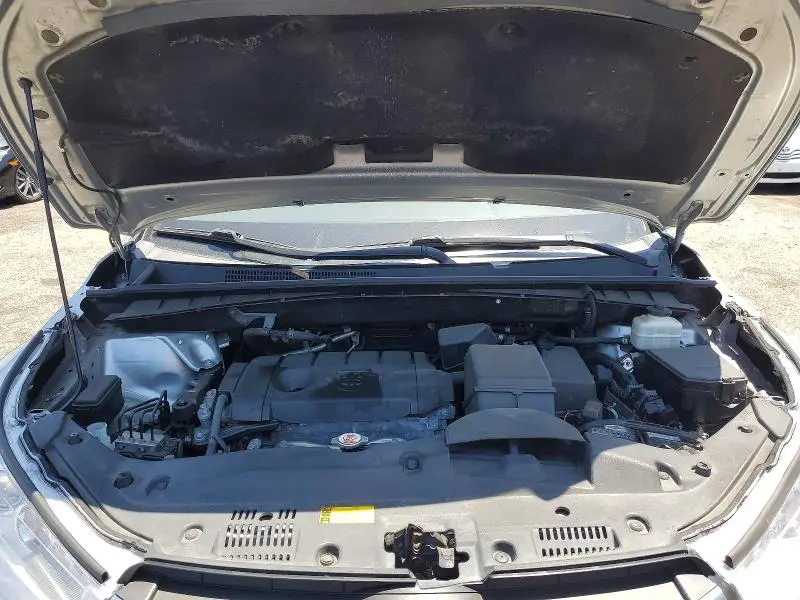 2018 TOYOTA HIGHLANDER LE  