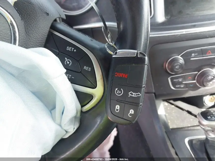 2015 DODGE CHARGER SXT