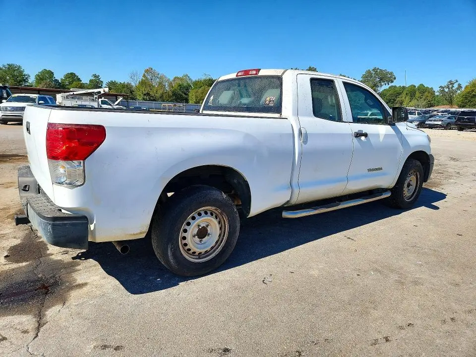 2011 TOYOTA TUNDRA DOUBLE CAB SR5  