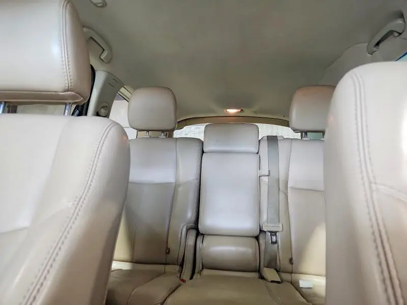 2017 NISSAN PATHFINDER SL  