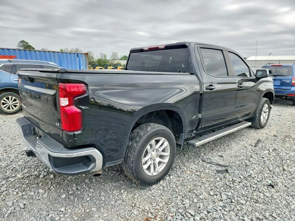 2023 CHEVROLET SILVERADO C1500 LT  
