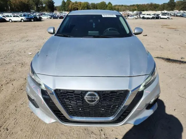 2021 NISSAN ALTIMA SV  