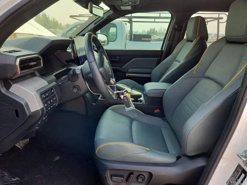 2025 TOYOTA 4RUNNER TRAILHUNTER HV  