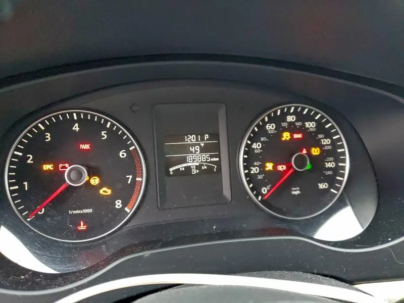 2014 VOLKSWAGEN JETTA SE  