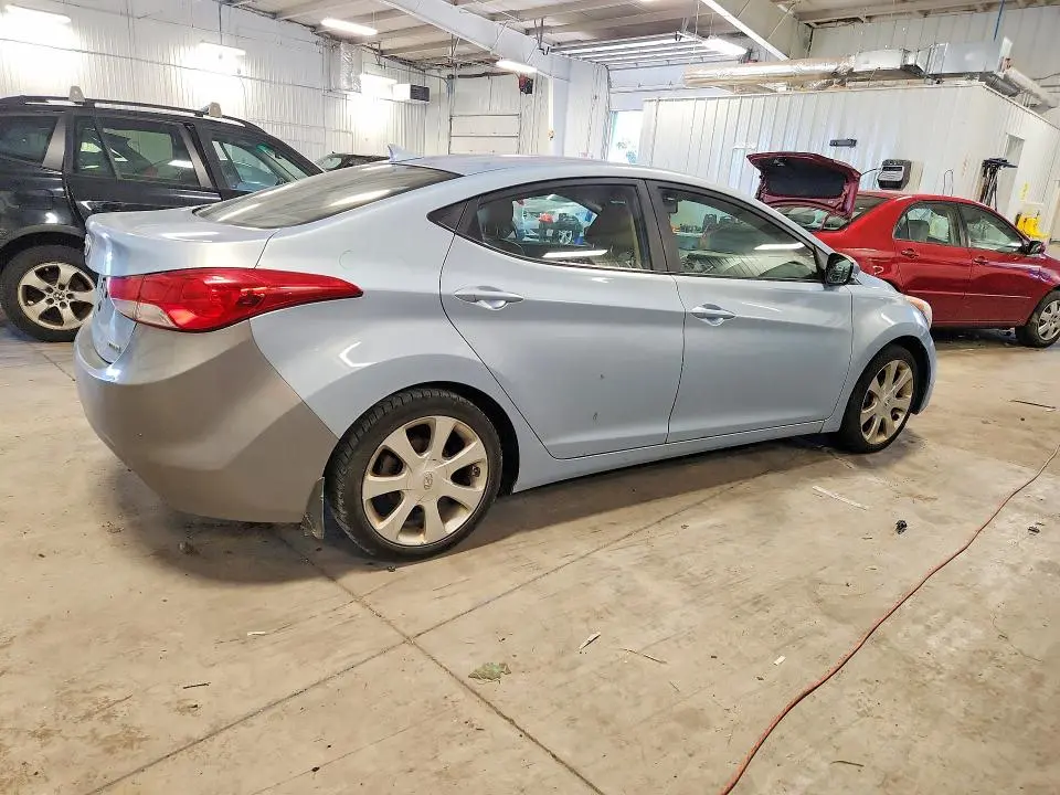 2011 HYUNDAI ELANTRA   