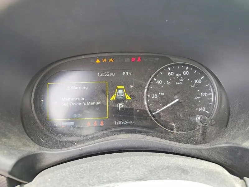 2024 NISSAN KICKS SV  
