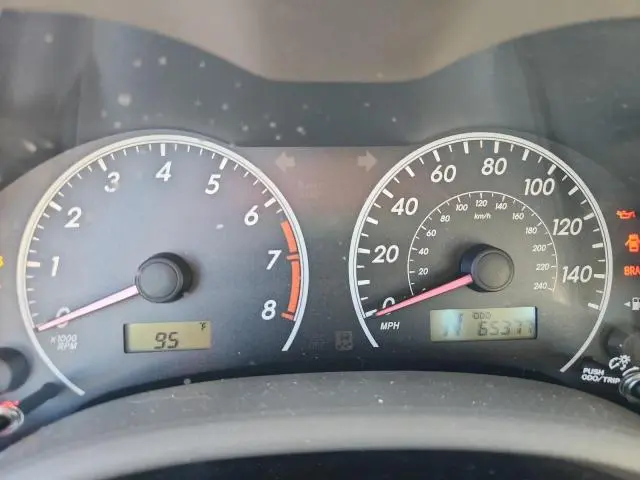 2010 TOYOTA COROLLA LE  