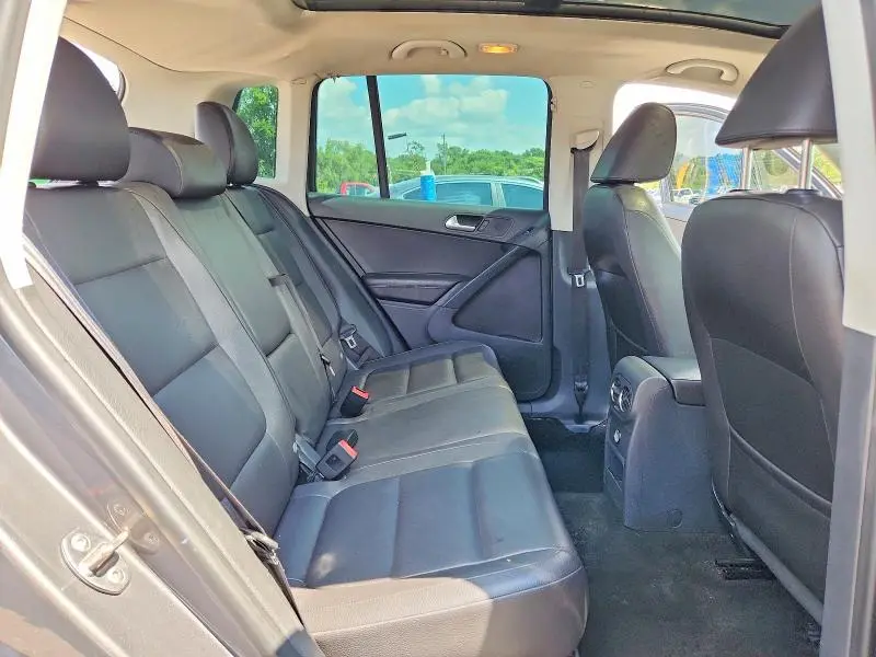 2015 VOLKSWAGEN TIGUAN S  