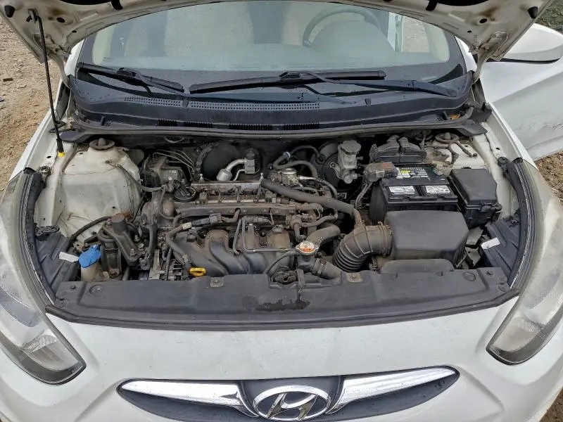 2013 HYUNDAI ACCENT GLS  