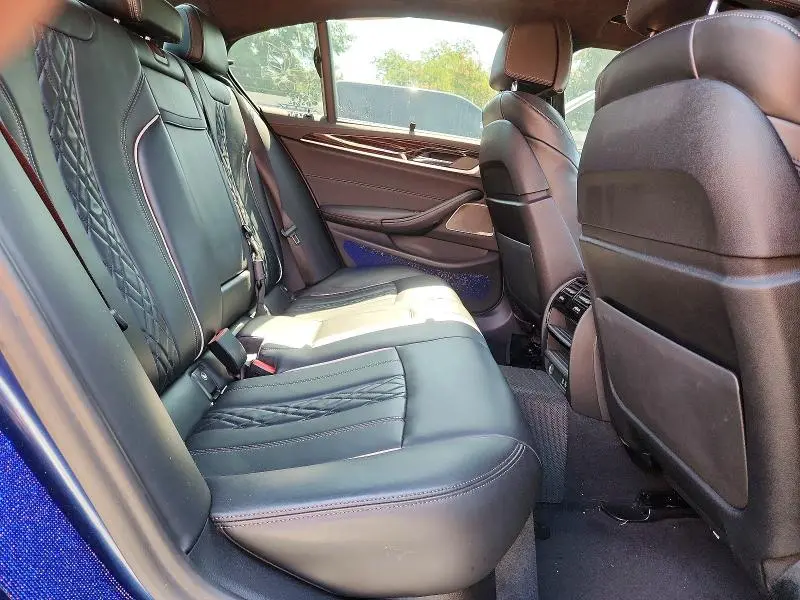 2021 BMW M550XI   