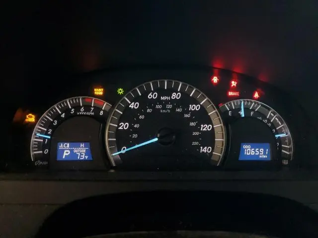 2012 TOYOTA CAMRY BASE  